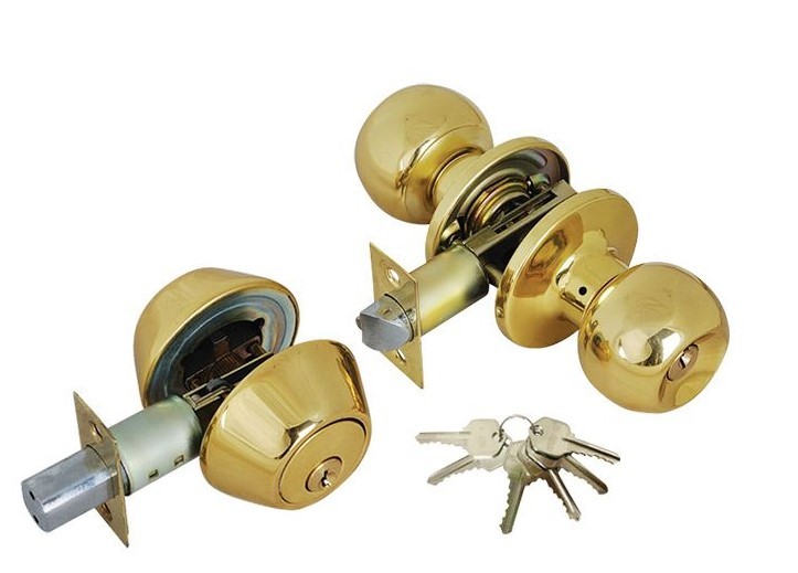 ADIR - ENTRY DOOR KNOB COMBO LOCK SET WITH DOUBLE CYLINDER DEADBOLT AND 6 KW1 KEYS (BRASS FINISH US3)